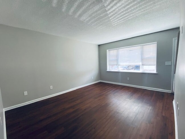 Building Photo - ~~ Nice 2-Bedroom Condo in Mebane! ~~