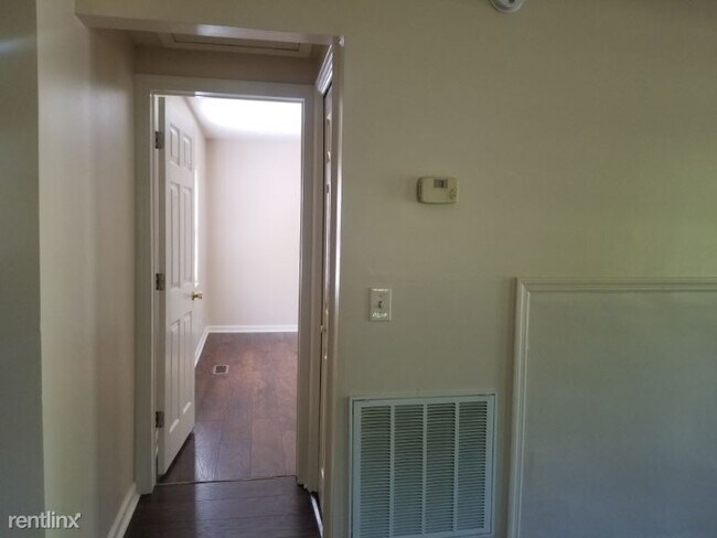 Building Photo - 1 br, 1 bath House - 214 Kershaw St SE