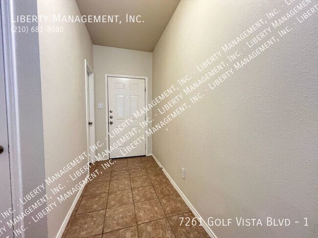 Foto del edificio - Great 3 Bedroom, 2 1/2 Bath Townhome
