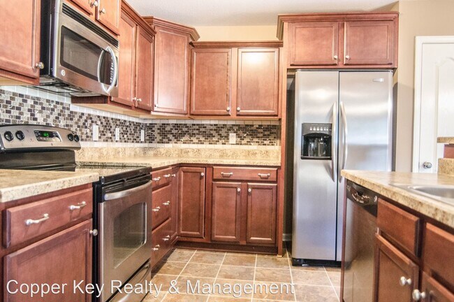 Building Photo - 4 br, 3 bath House - 1005 Ishee Drive