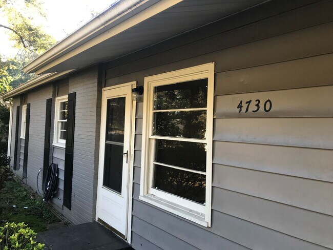 Foto del edificio - **AVAILABLE NOW**Total Electric 3 Bedroom / 1 Bathroom Home for Rent in East Columbus, GA***