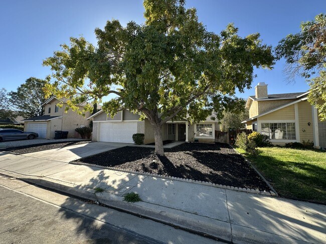 Foto del edificio - 4732 Katrina Pl