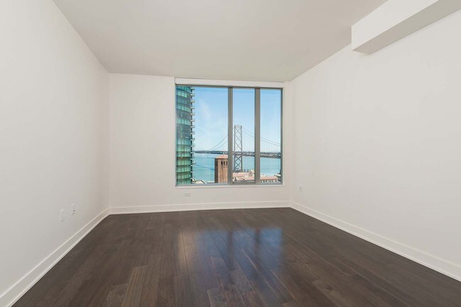 Building Photo - LUMINA Condo with Bay and Bridge Views