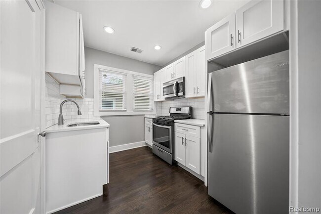 Foto del edificio - 242 W Webster St