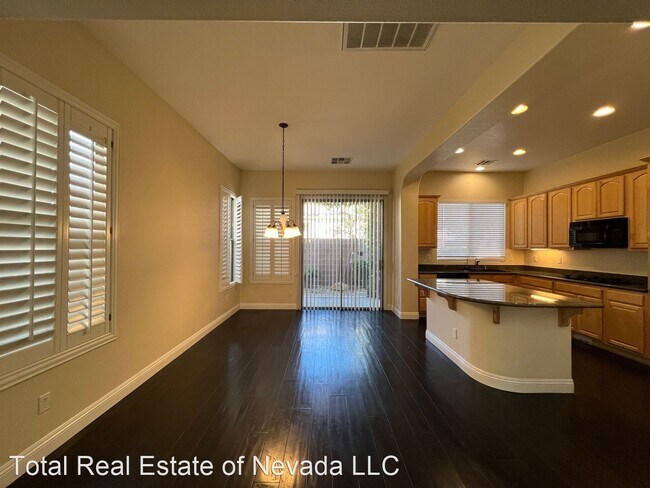 Foto del edificio - 3 br, 2.5 bath House - 2416 Radio City St