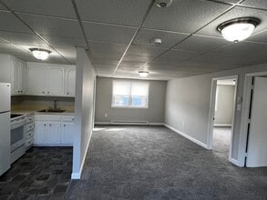 Building Photo - 180 Andover St