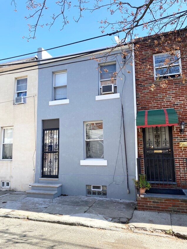 Front - 1139 S Clifton St