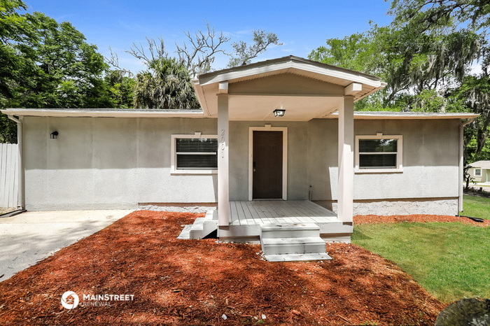Foto principal - 2001 Woodland Dr