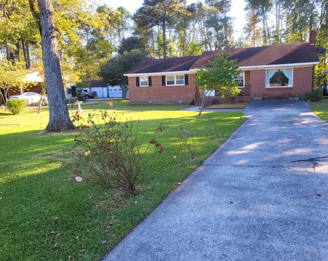 4773 Cherry Rd, Washington, NC 27889 House Rental in Washington, NC