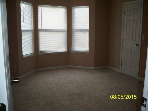 Building Photo - 1901 Griffon Dr
