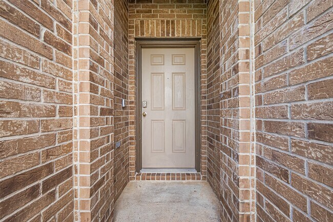 Building Photo - 3010 Veeder Pass Ln