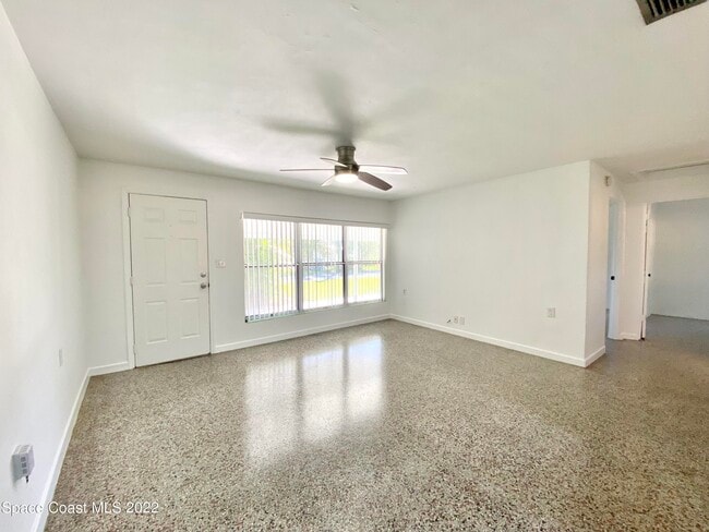 Foto del edificio - 57 NW Shannon Ave