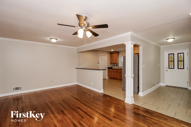 Foto del edificio - 3224 Chisholm Trail SW