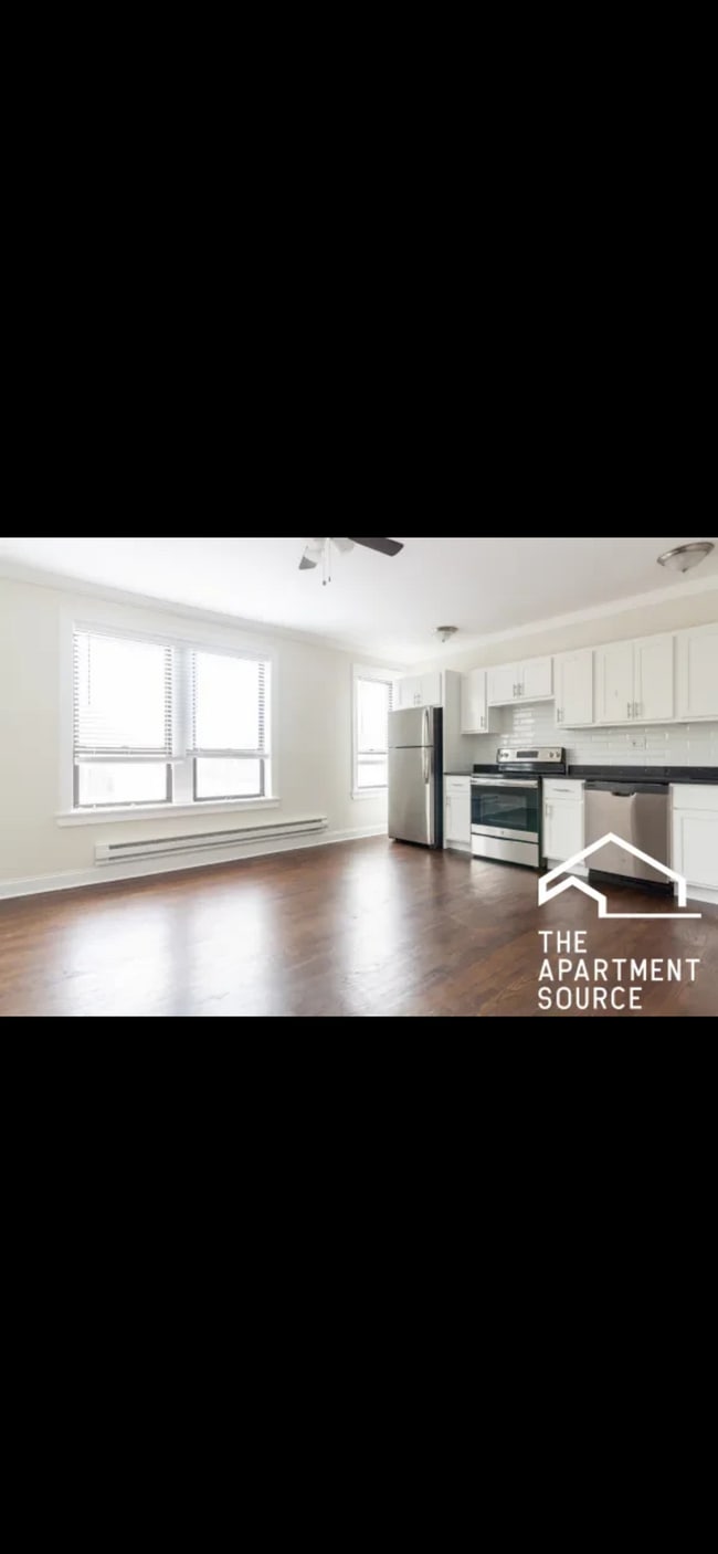 Foto del edificio - 3346 N Marshfield Ave