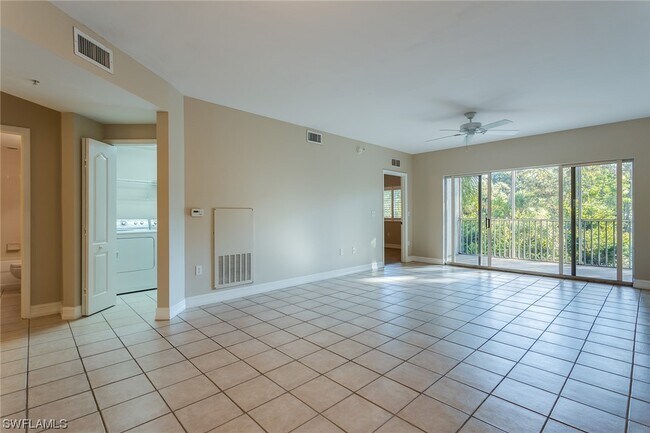Building Photo - 7811 Regal Heron Cir
