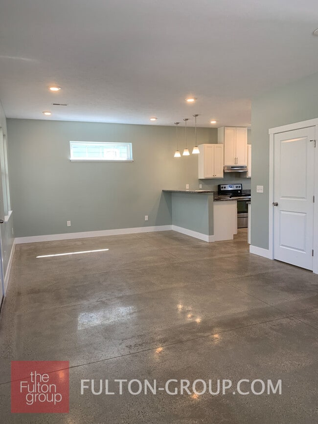 Building Photo - 800 Fulton St E