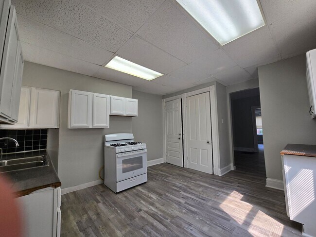 Foto del edificio - Convenient to Downtown and UC!