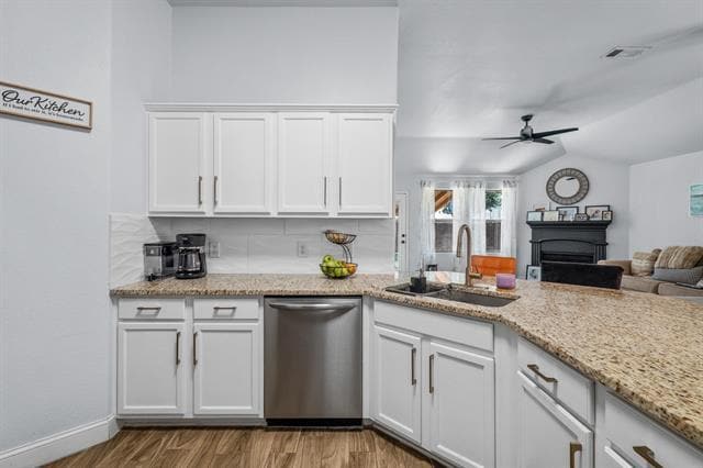 Building Photo - 5540 Crestwood Dr
