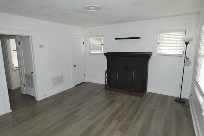 Foto del edificio - 2567 15th Ave N
