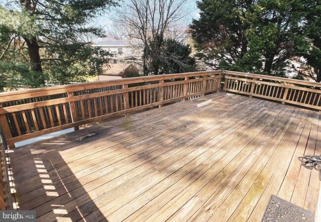 Building Photo - 18008 Wagonwheel Ct