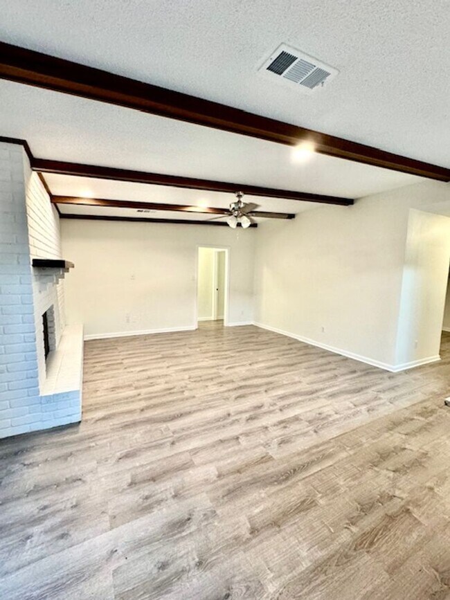 Foto del edificio - 61424 Queen Anne Dr