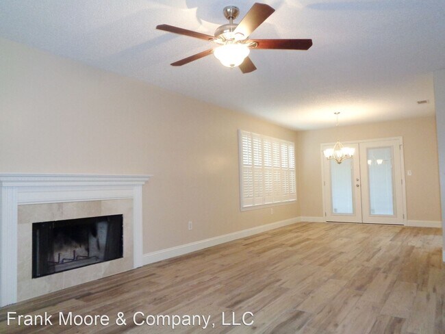 Building Photo - 3 br, 2 bath House - 10 St. Ives Drive