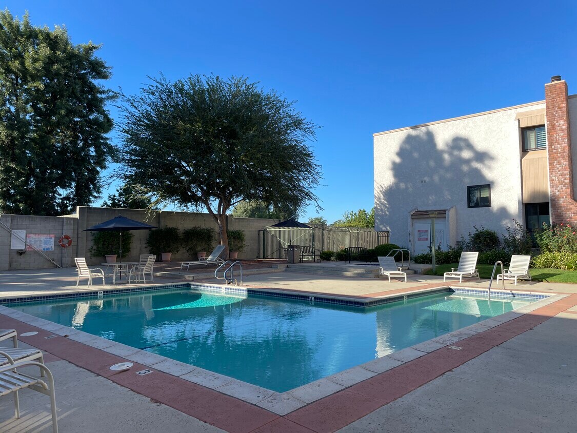 5533 Edward E Horton Ln Unit 18, Encino, CA 91316 Condo for Rent in