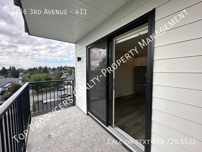 Building Photo - 2 Bedroom Apartment