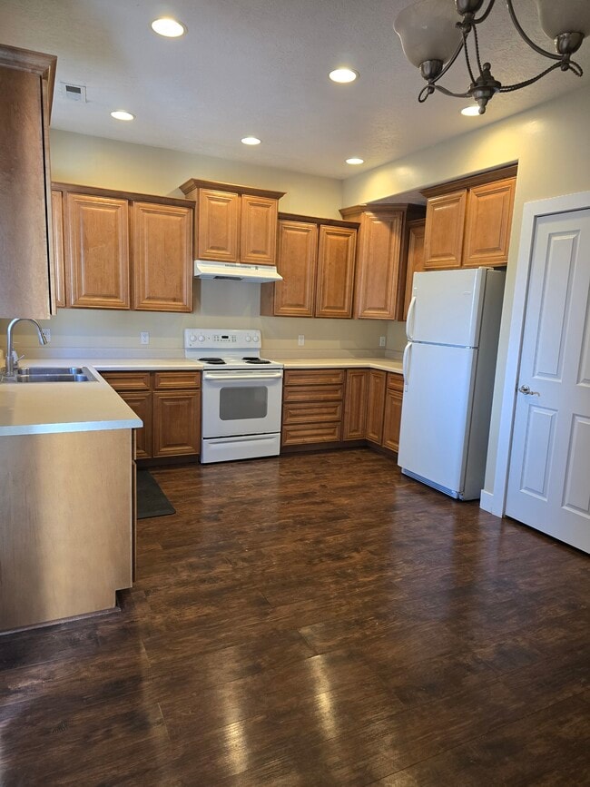 Building Photo - 13463 S Corbin Valley Dr