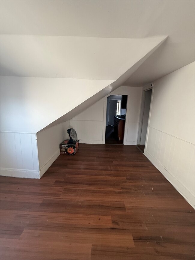 Building Photo - 71 Crocker Ave