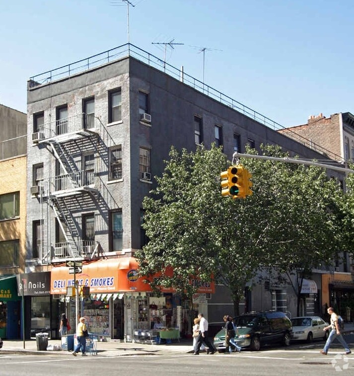 Fotografía del edificio - 342 E 22nd St