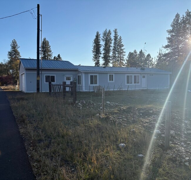 Building Photo - 3599 Cemetery Rd