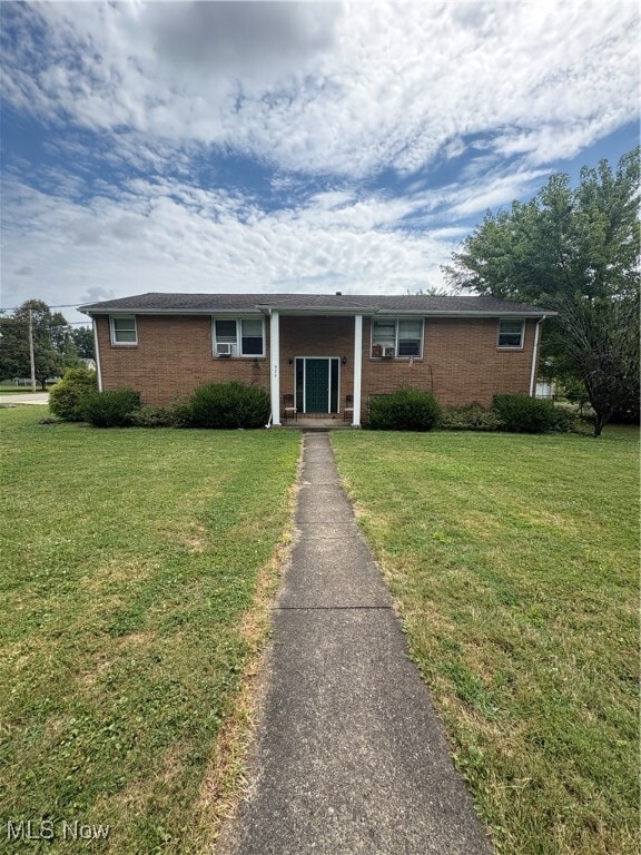 Primary Photo - 525 North Rd
