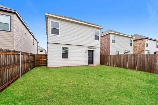 Foto del edificio - 1412 Ester Ln