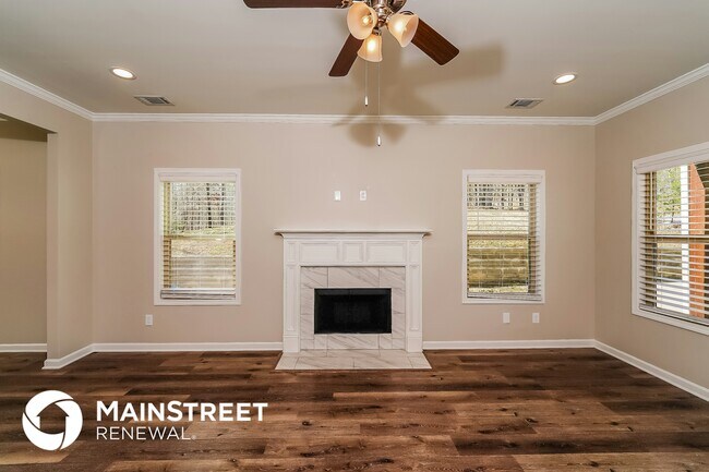 Foto del edificio - 2554 Summit Park Rd