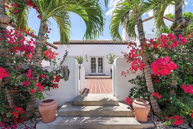 Building Photo - 4108 Palmarito St