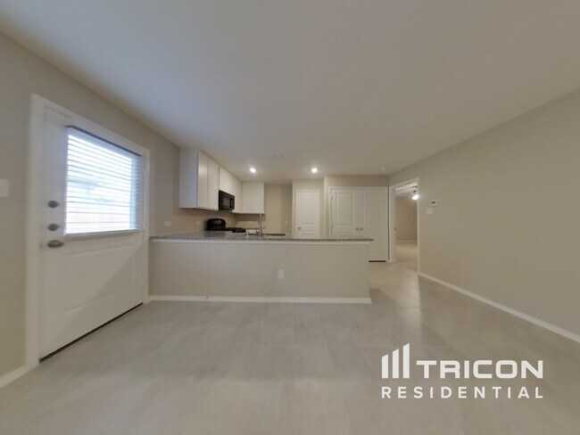 Building Photo - 11852 Mancos Trl