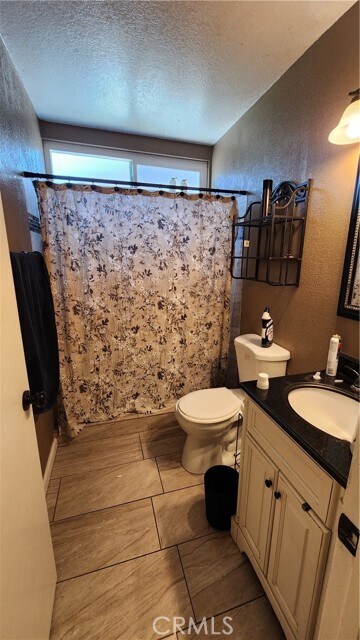 Foto del edificio - 3230 Edgemont Ct