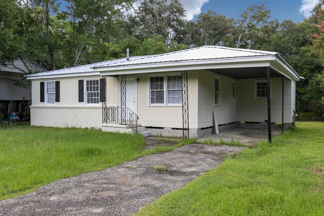 Building Photo - 1712 Perch Dr