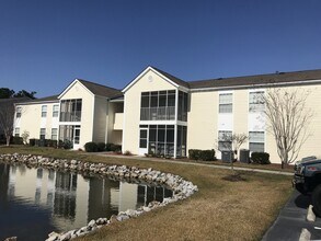Building Photo - 2225 Clearwater Dr