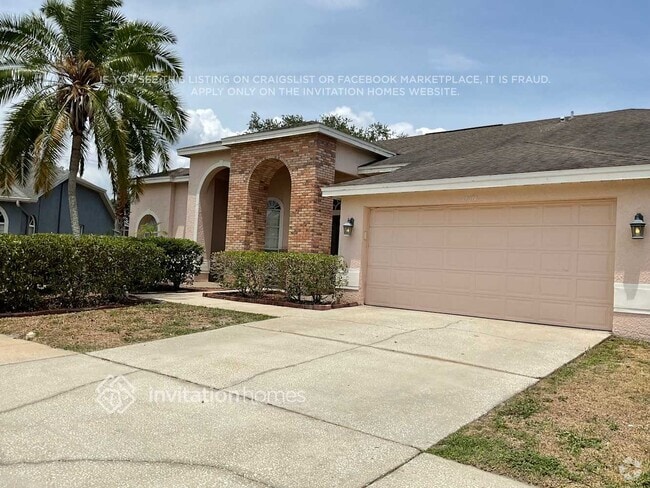 Building Photo - 10117 Vista Pointe Dr