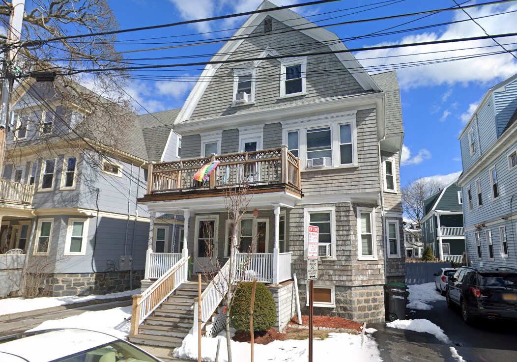 Primary Photo - 69 Bromfield Rd