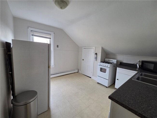 Foto del edificio - 292 Pleasant St