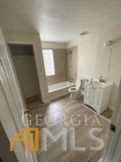 Foto del edificio - 556 Church St NW