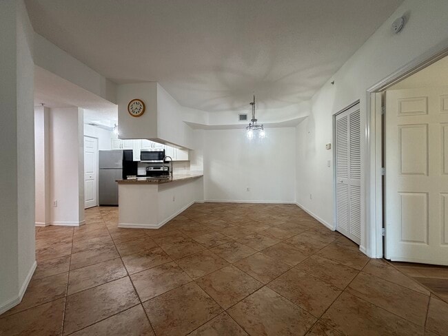 Building Photo - 2811 Grande Pky