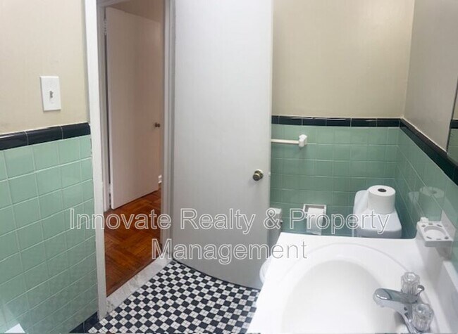 Foto del edificio - 910 E Sharpnack St