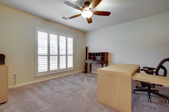 Building Photo - 9600 Colbert Cove