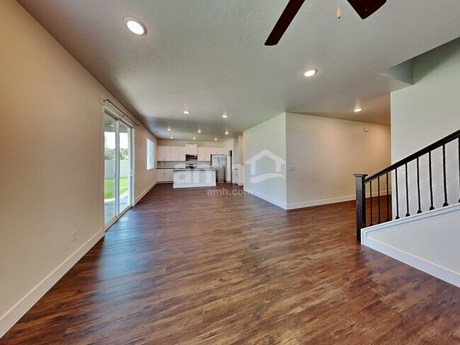 Foto del edificio - 1022 N Rivermist Pl