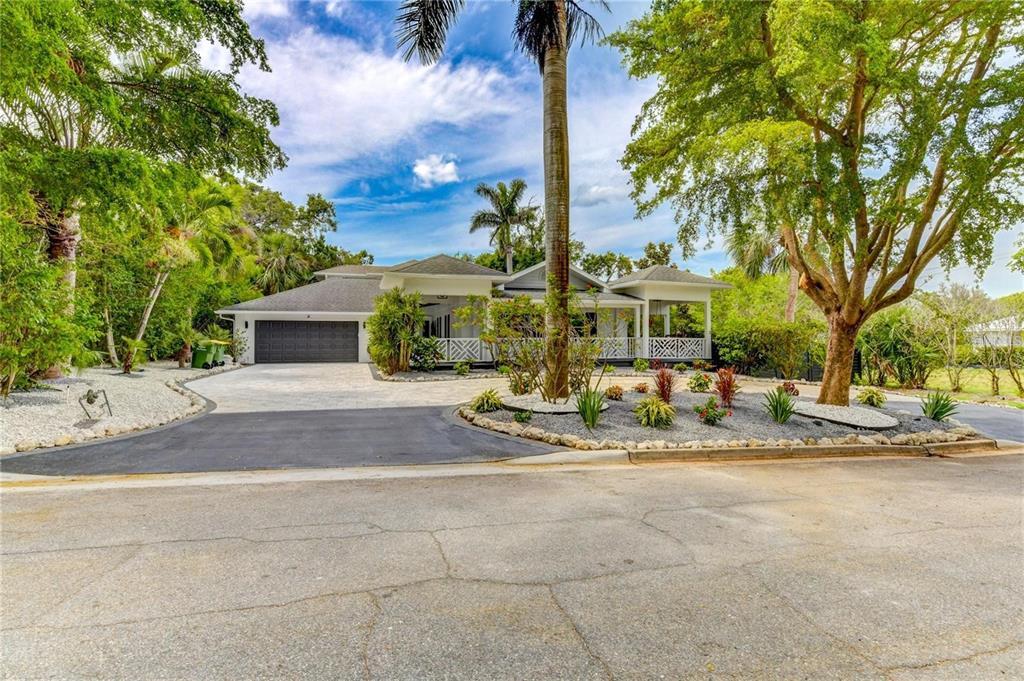 Foto principal - 1720 Spring Creek Dr