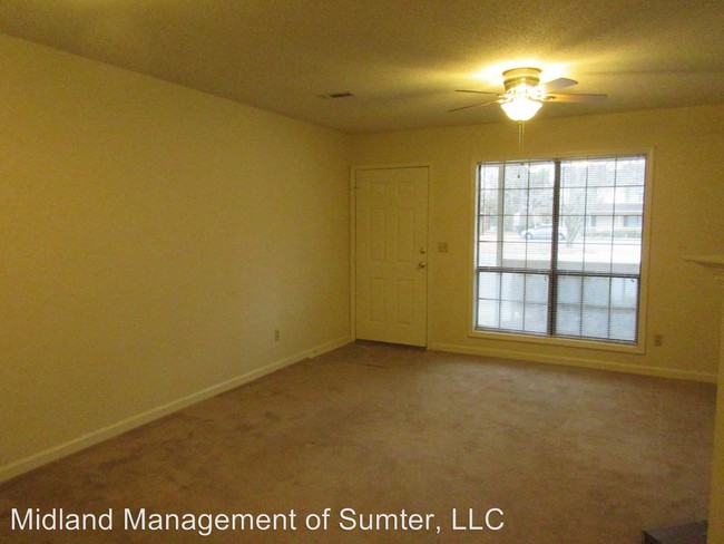 Building Photo - 600 Archdale Dr